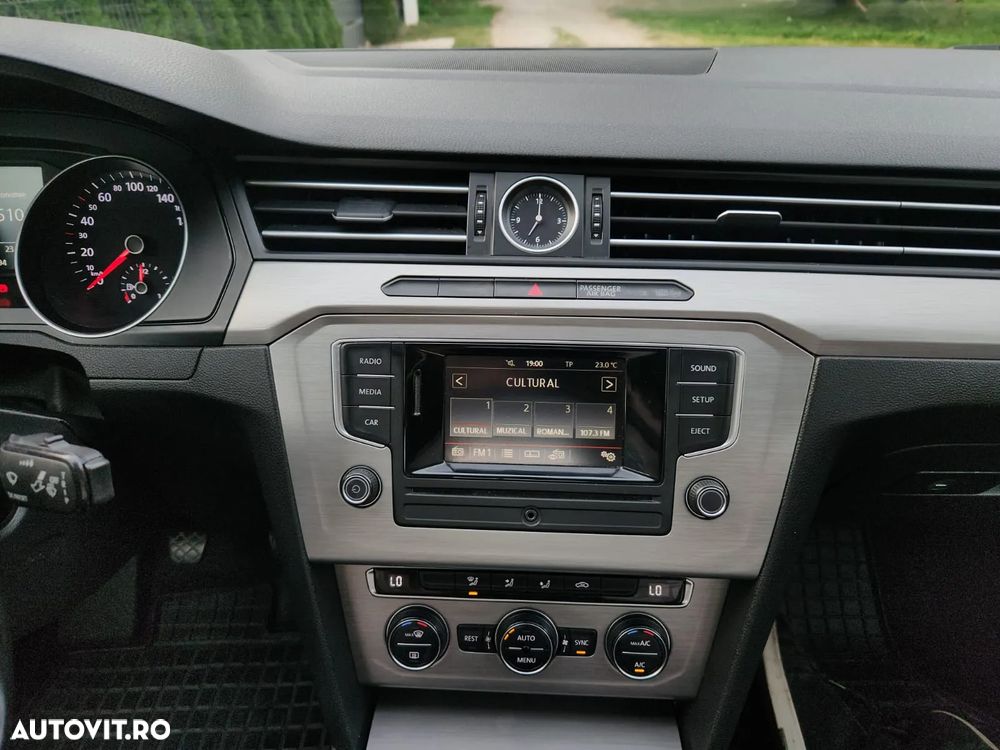 Volkswagen Passat - 7