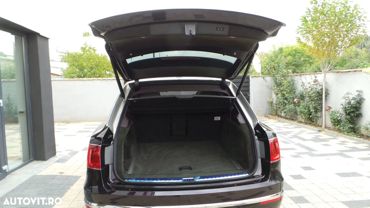Bentley Bentayga - 25