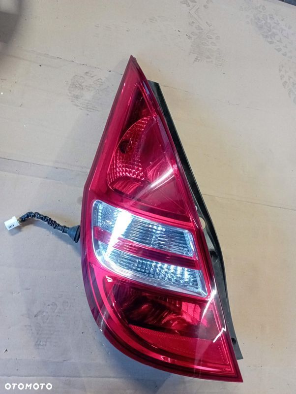 HYUNDAI I30 HB LAMPA LEWA TYŁ TYLNA EUROPA 92401-2R0 - 1