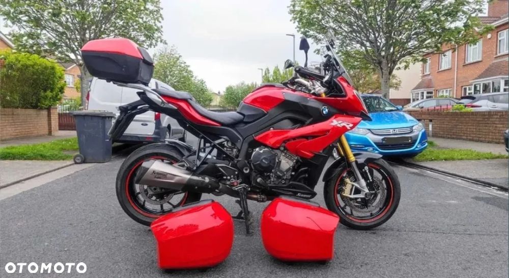BMW XR - 1