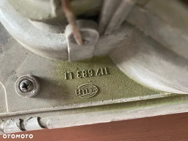 LAMPA PRAWA PRZÓD MERCEDES W123 117683LI - 3