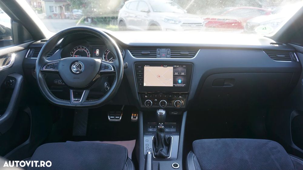 Skoda Octavia 2.0 TDI DSG RS - 17
