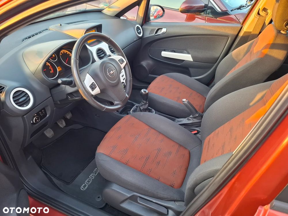 Opel Corsa 1.4 16V Satellite - 36