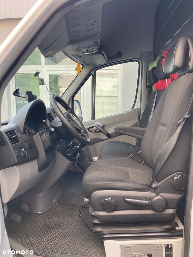 Mercedes-Benz Sprinter - 5