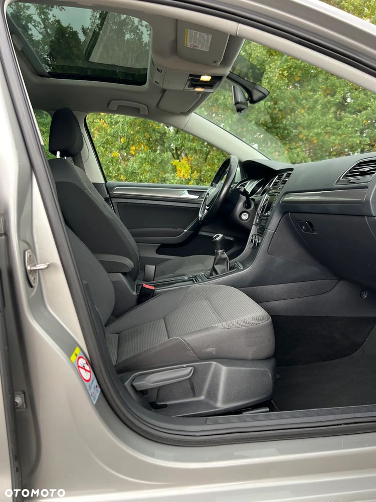 Volkswagen Golf - 13