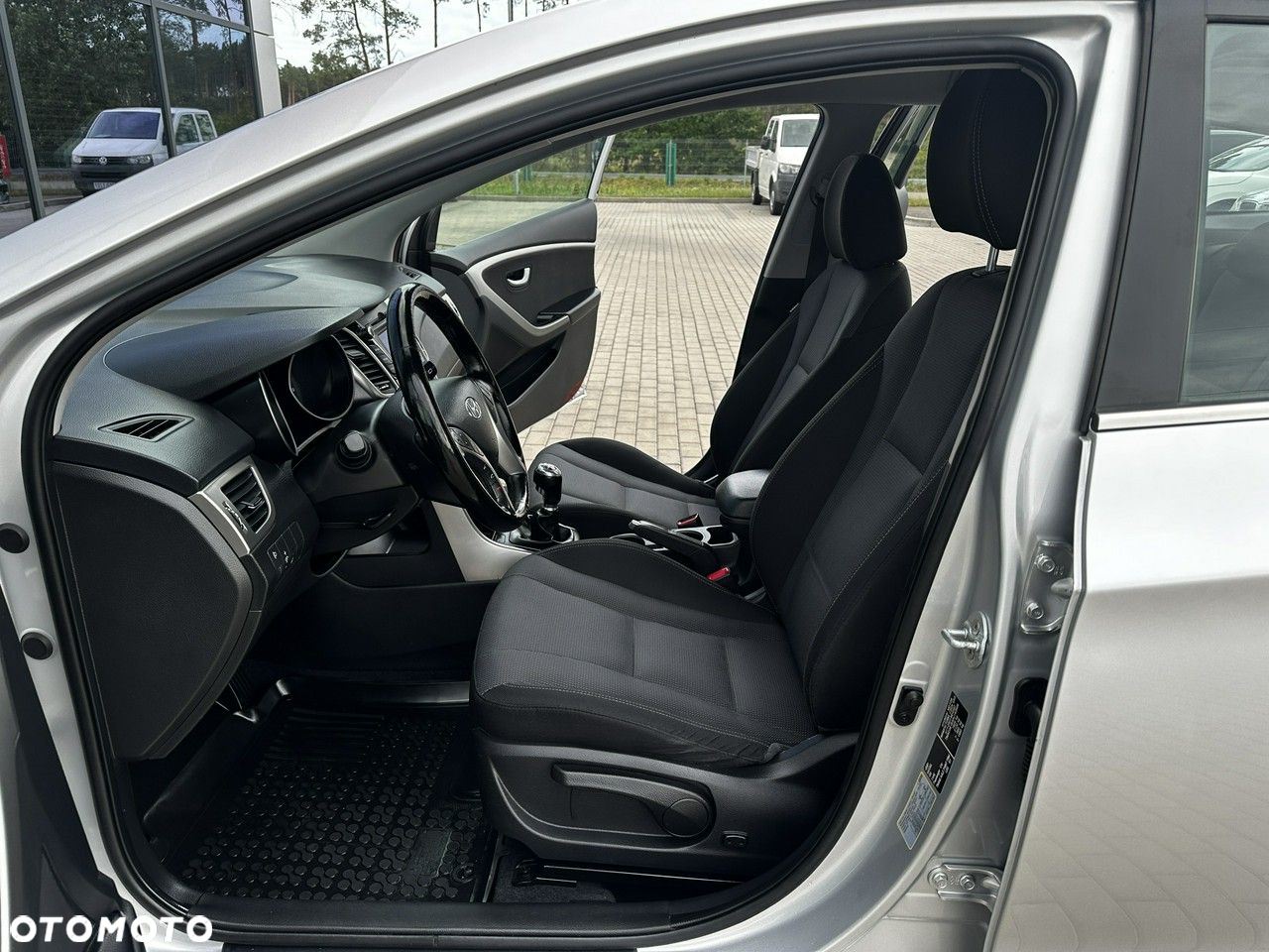 Hyundai i30 1.6 Classic + - 12