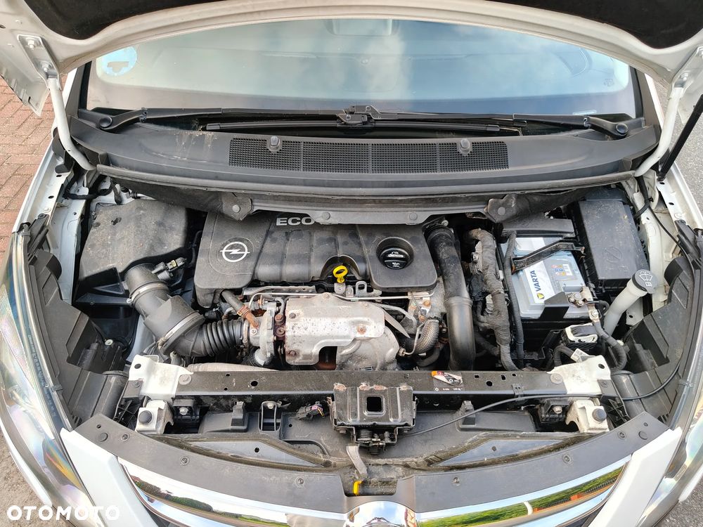 Opel Zafira - 36
