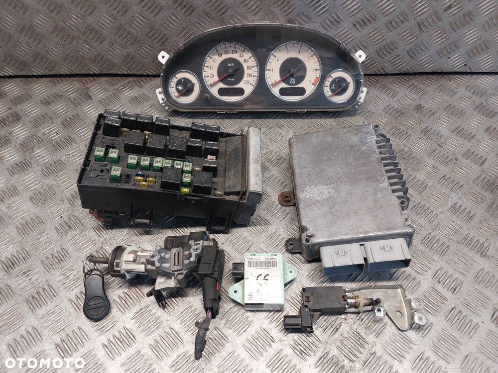 ZESTAW STARTOWY CGRYSLER GRAND VOYAGER IV 2.4 16V 04745860  04869000AJ - 1