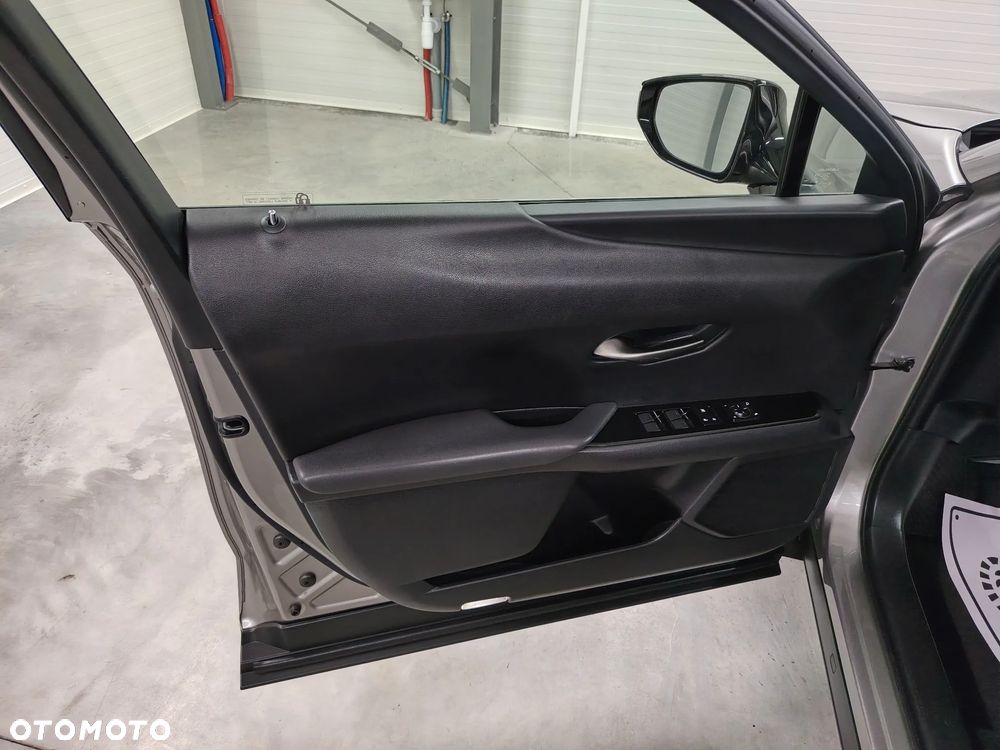 Lexus UX 250h Elegance 2WD - 20