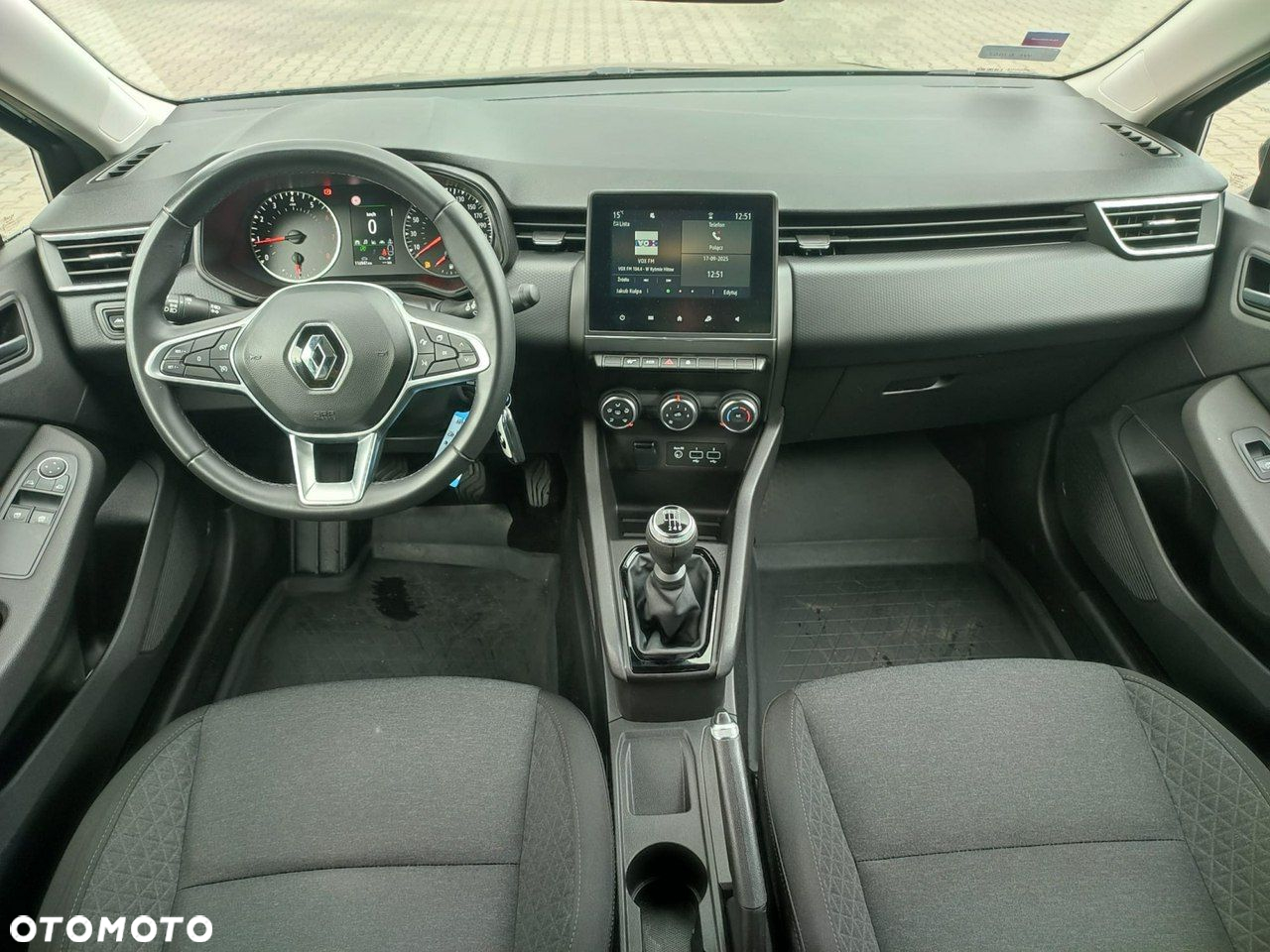 Renault Clio - 7