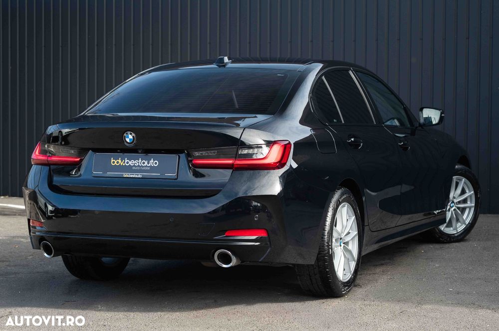 BMW Seria 3 320d Aut. - 31