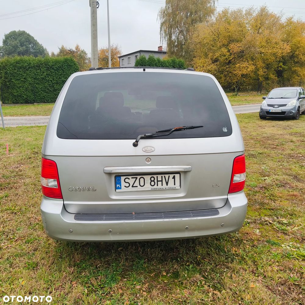 Kia Carnival 2005 photo 3