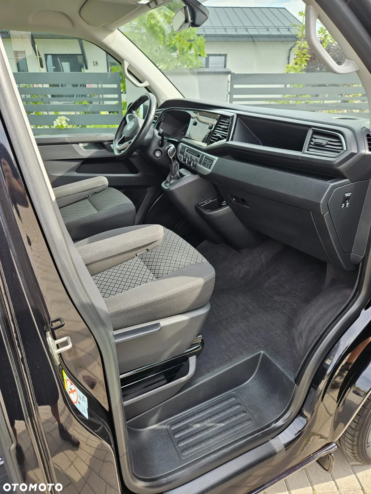 Volkswagen Multivan 2.0 TDI L1 Trendline DSG - 10