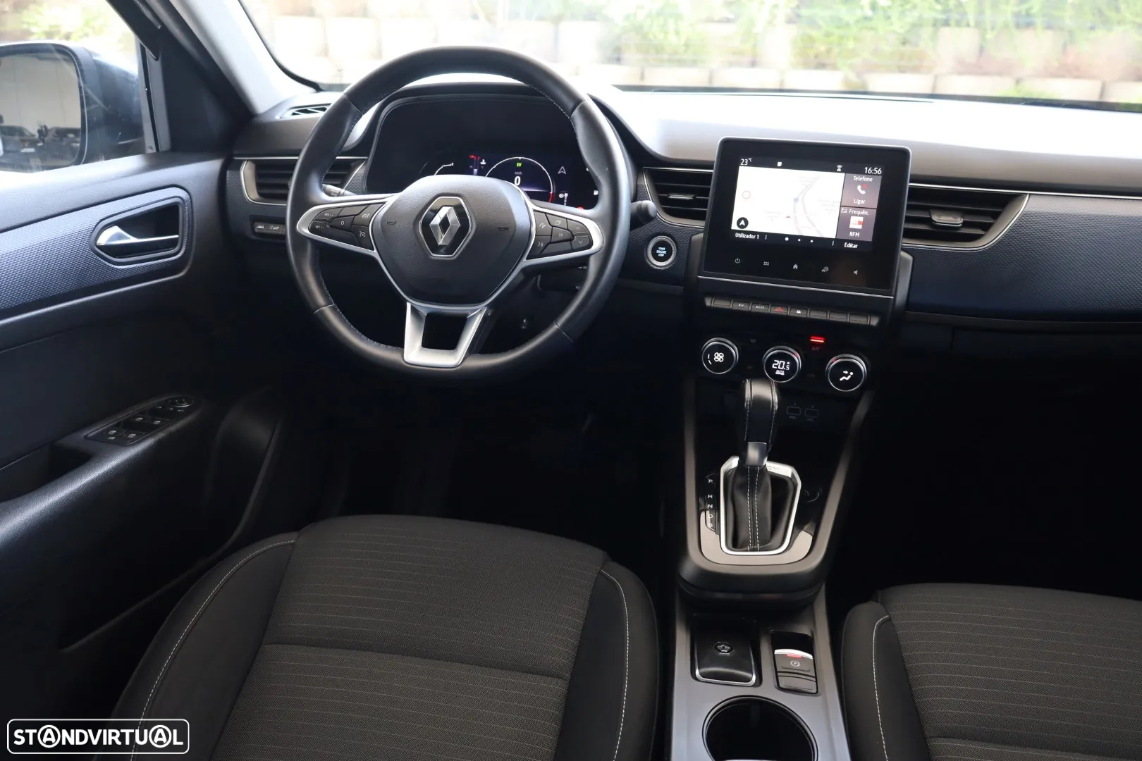 Renault Arkana 1.6 E-Tech Business - 11