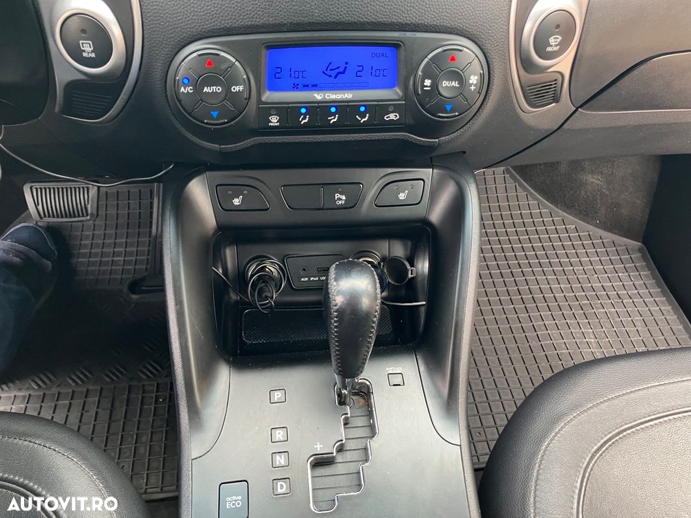 Hyundai ix35 2.0 CRDI High 4WD GLS Aut. Premium - 11