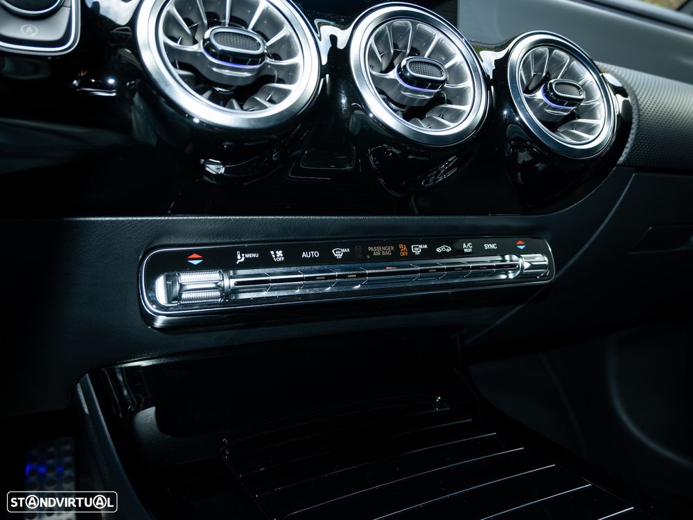 Mercedes-Benz A 180 d AMG Line Aut. - 43
