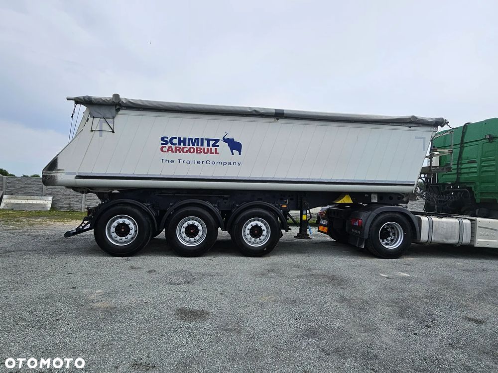 Schmitz Cargobull SKI 24 7 2 - 4