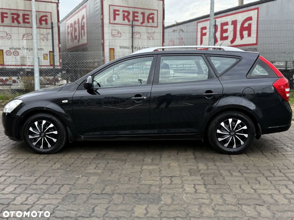Kia Ceed - 6
