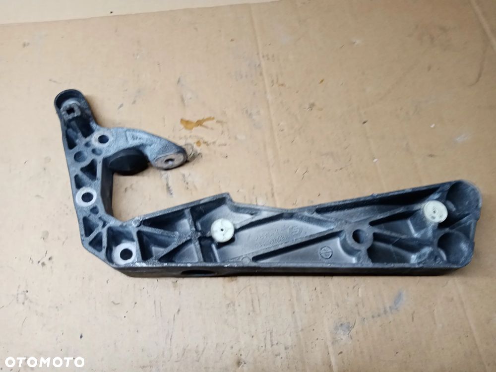 Łapa mocowanie podpora skrzyni biegów BMW M5 G30 F90 9485312 - 2