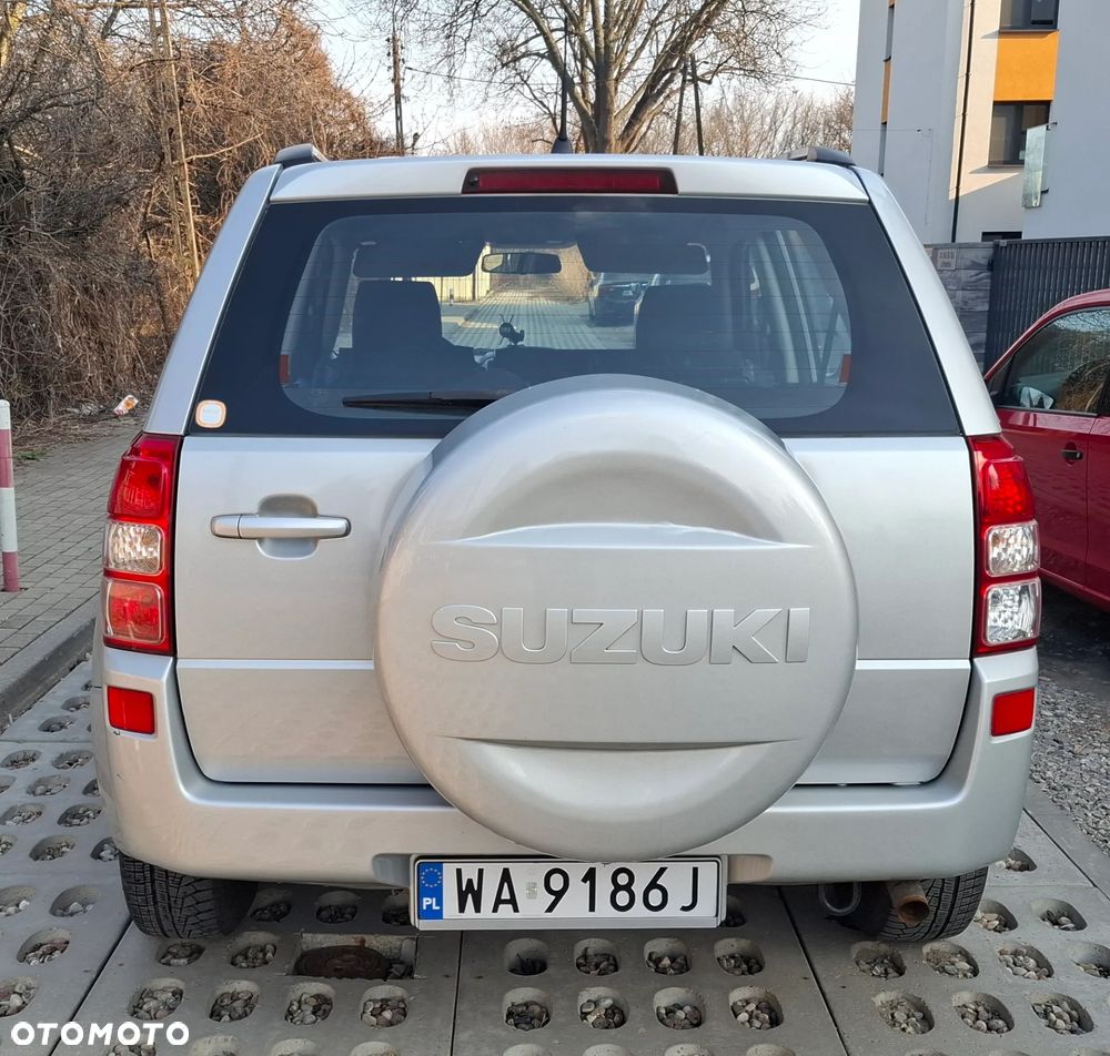 Suzuki Grand Vitara 2.0 - 4