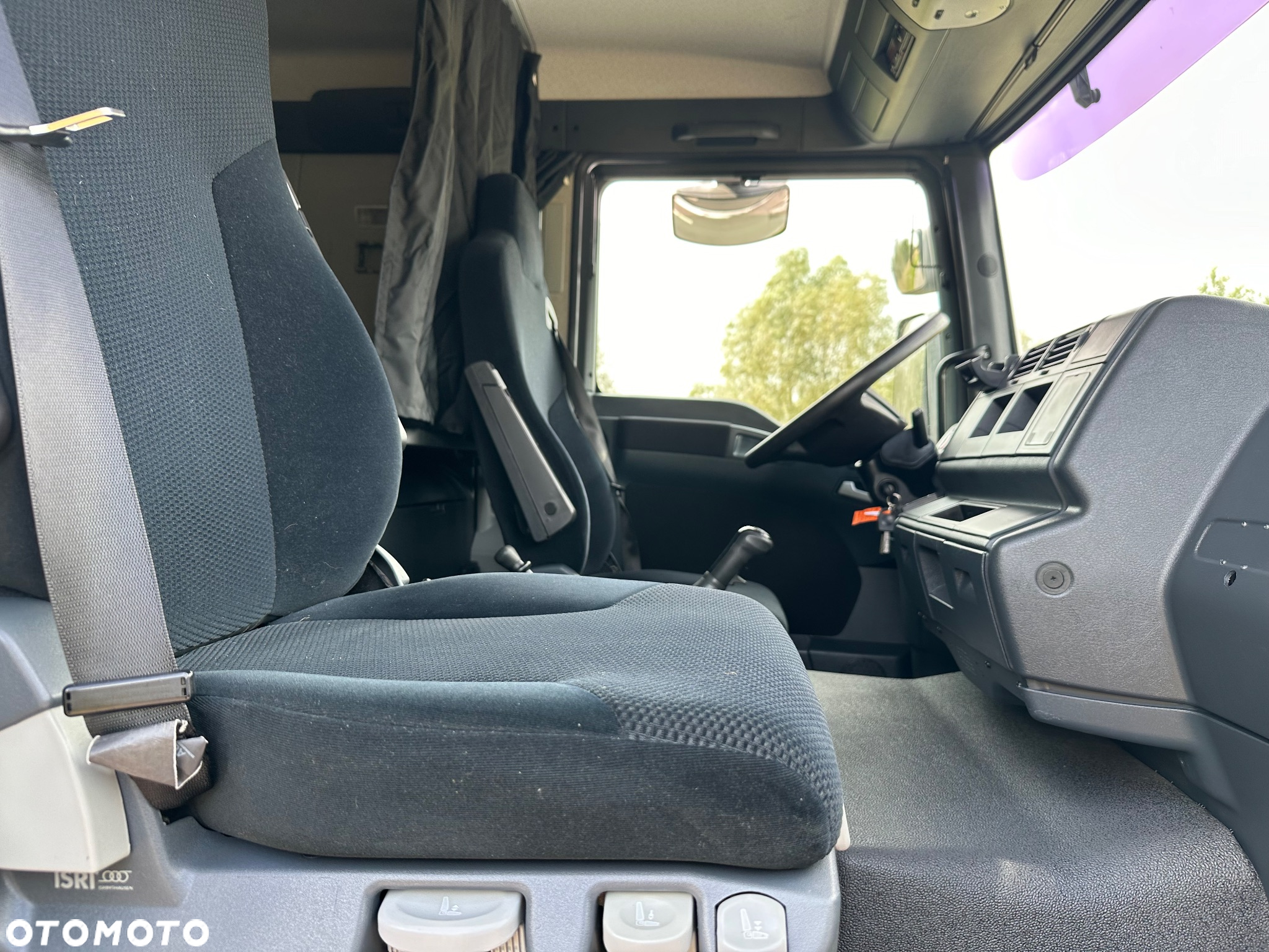 MAN TGM 18.340 EEV  167 tys km KONTENER  7.40M - 18