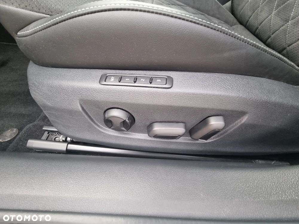 Skoda Superb 2.0 TDI 4x4 DSG Sportline - 16