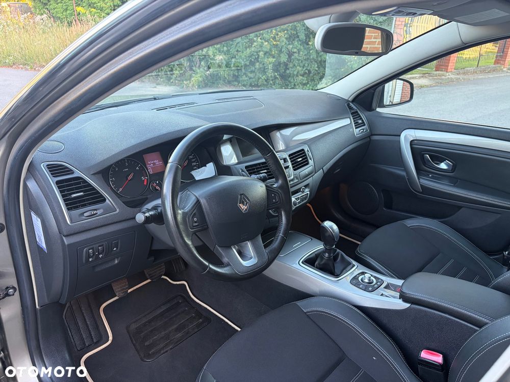 Renault Laguna dCi 110 FAP Expression - 20