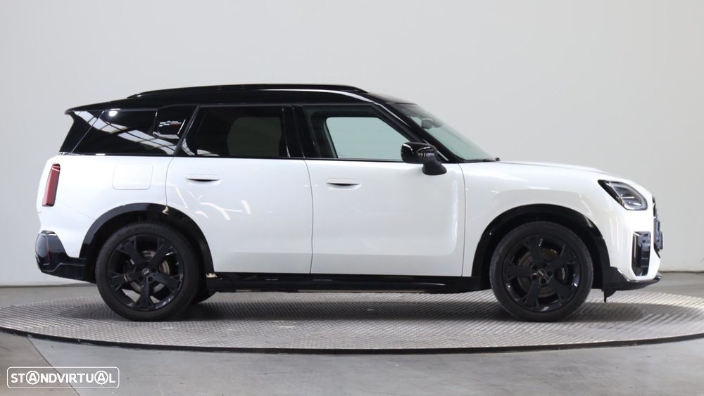 MINI Countryman E JCW L - 10