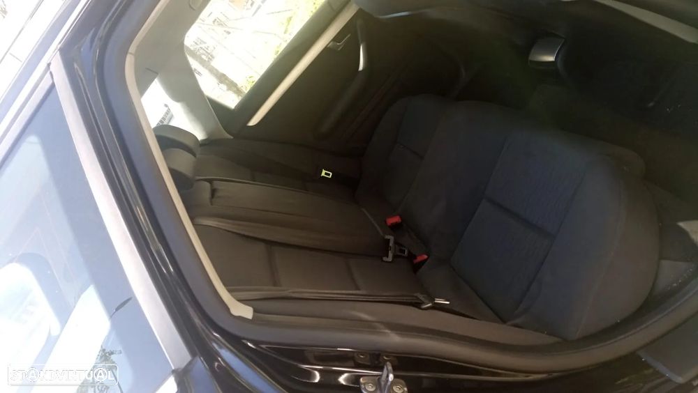 Audi A4 Avant 2.0 TDI multitronic - 21