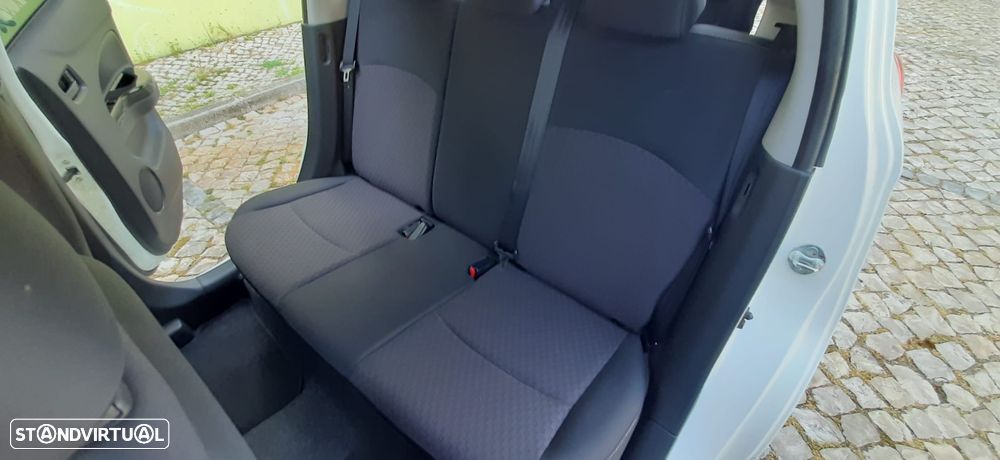 Mitsubishi Space Star 1.2 Intense Connect Edition - 33