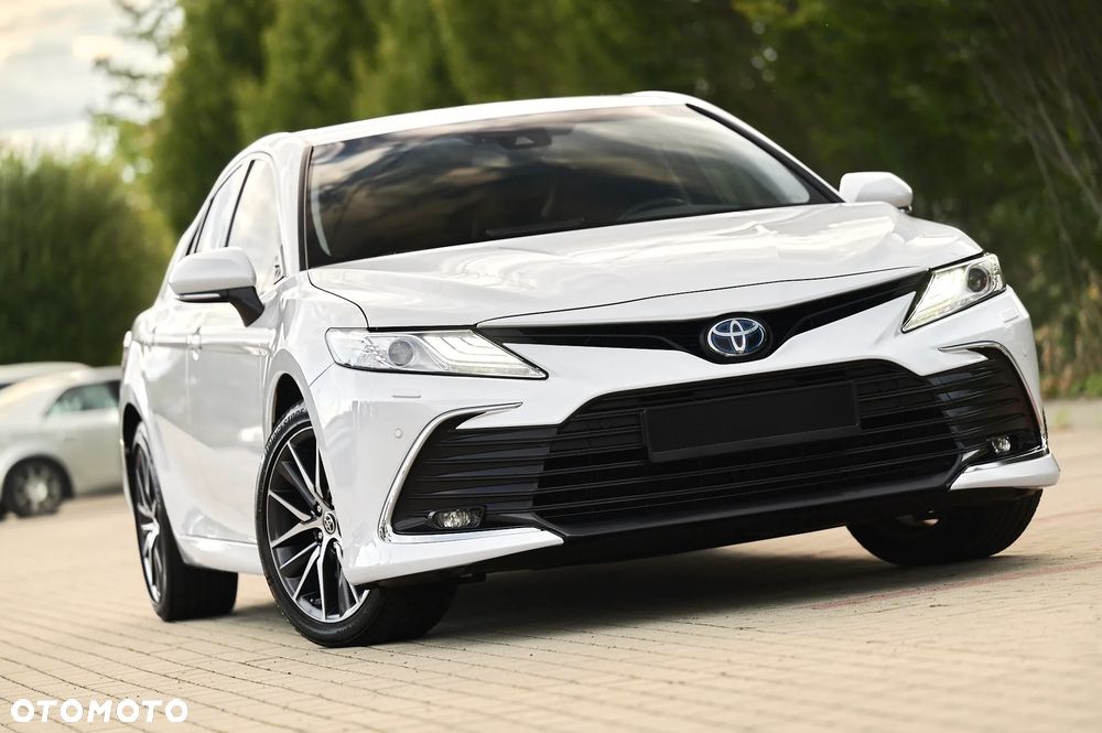 Toyota Camry 2.5 Hybrid Executive CVT - 18