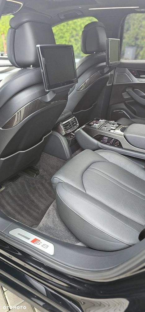 Audi S8 - 19
