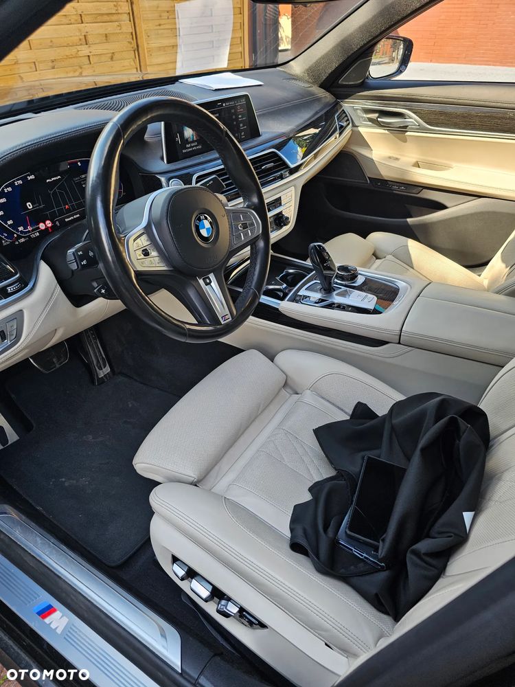 BMW Seria 7 750Ld xDrive sport - 18