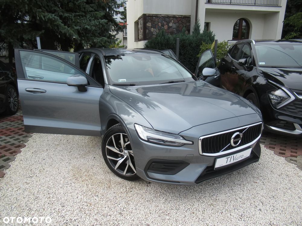 Volvo V60 T4 Momentum - 32