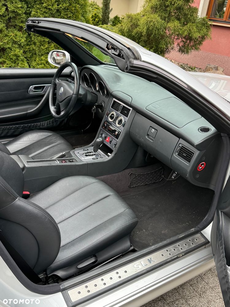 Mercedes-Benz SLK - 16