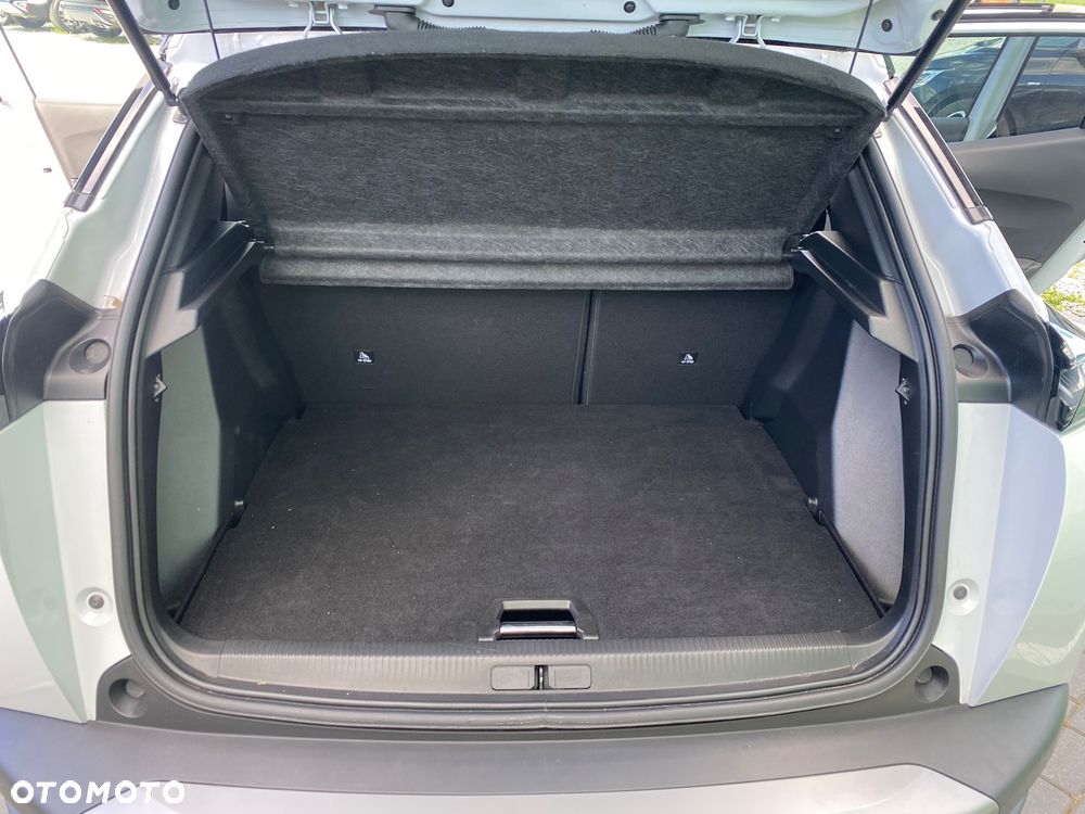 Peugeot 2008 PureTech 130 EAT8 GT - 28