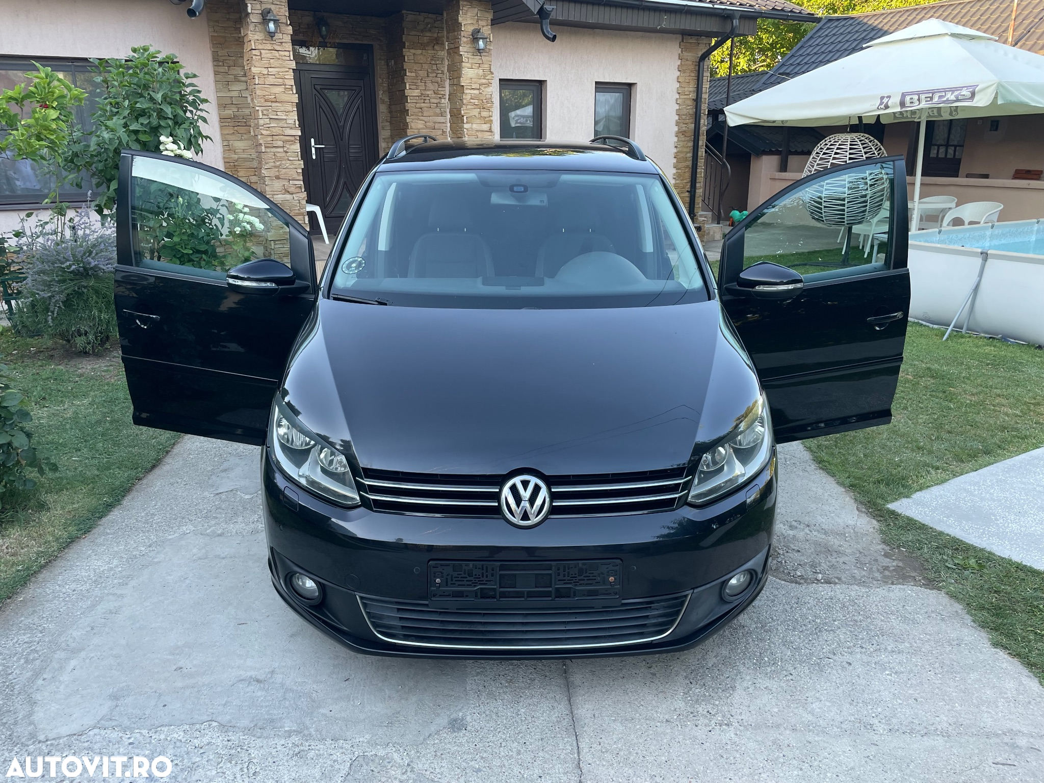 Volkswagen Touran - 10