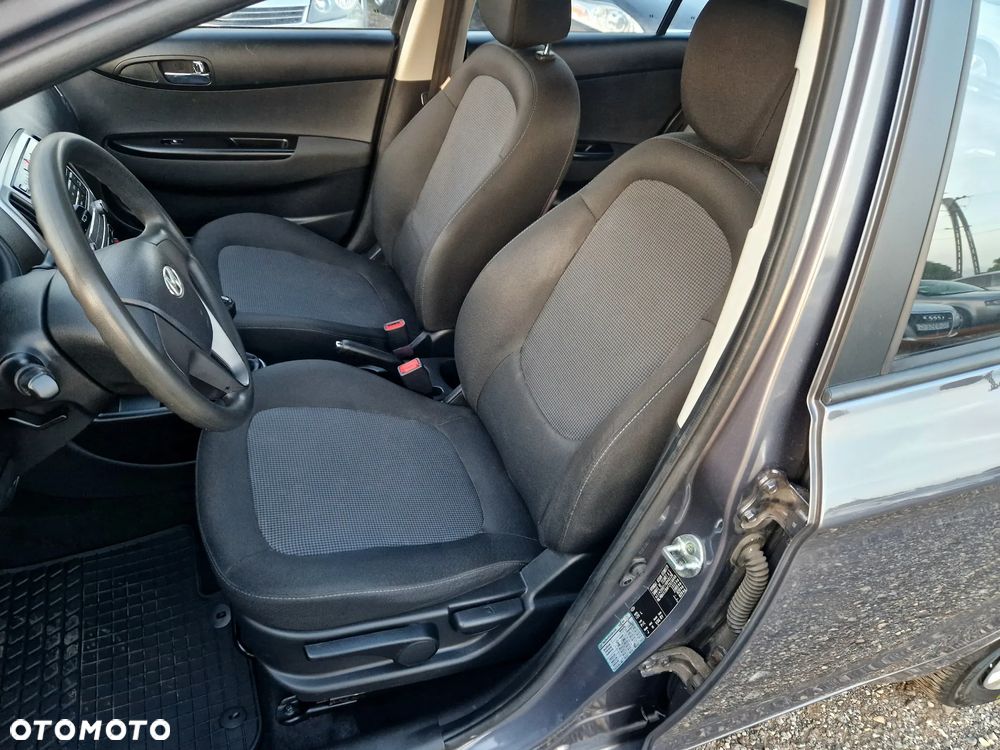 Hyundai i20 - 14