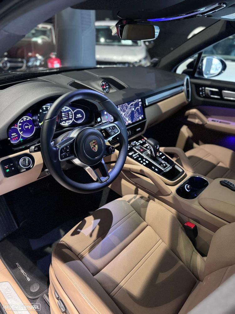 Porsche Cayenne E-Hybrid Platinum Edition - 19