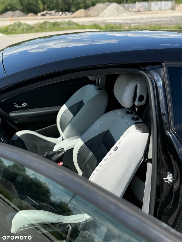 Renault Megane 2.0 dCi Dynamique - 11