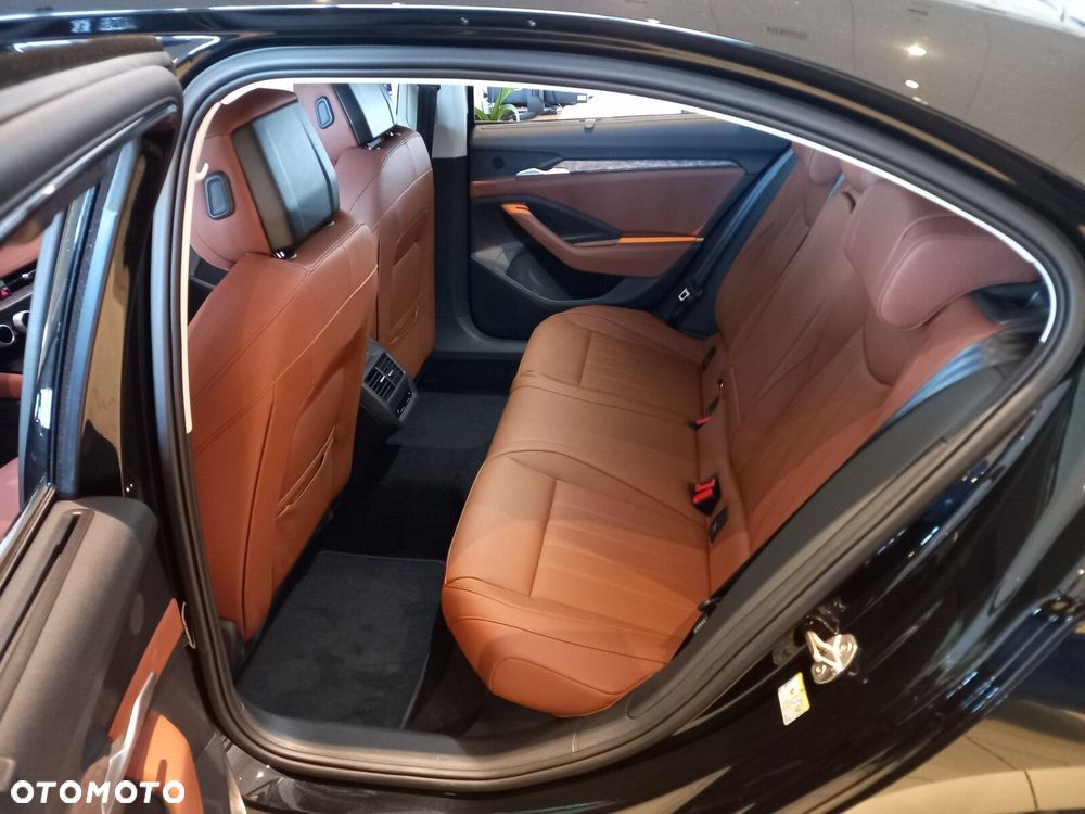 Skoda Superb 2.0 TDI SCR 4x4 L&K DSG - 7