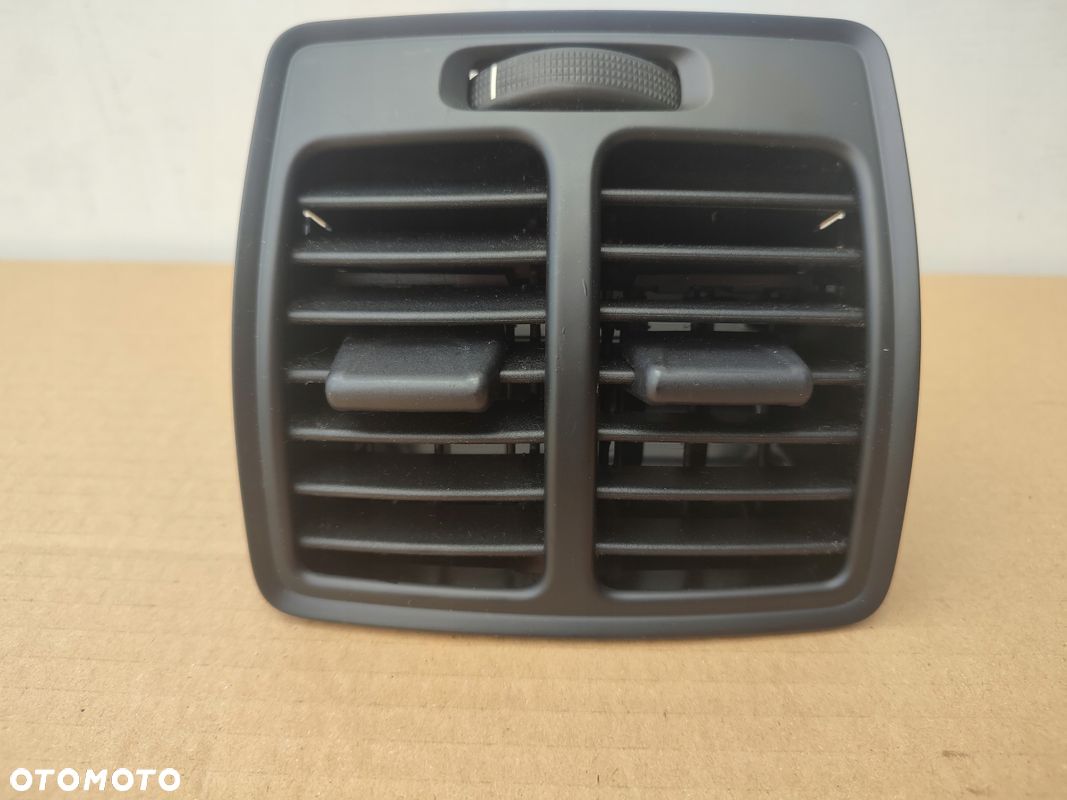 Kratki nawiewu tył FORD GRAND C-MAX II 10-15 AM51-R043D38-ABW - 1