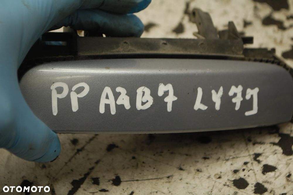 KLAMKA ZEWNĘTRZNA PRAWY PRZÓD PRZEDNIA AUDI A3 8L LIFT A3 8P A4 B6 B7 4B0839885 LZ9W LY7Q/ LY1X/ LY5K/ LY7J - 18