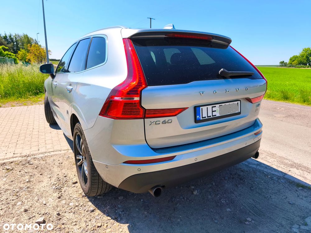 Volvo XC 60 T6 AWD Geartronic Momentum Pro - 4