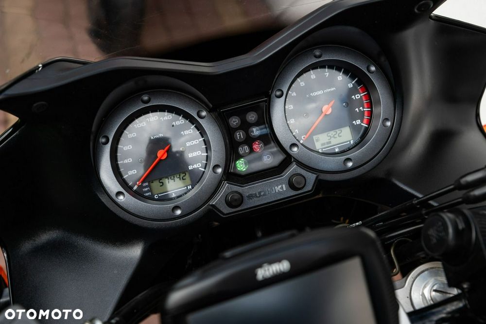 Suzuki DL - 8