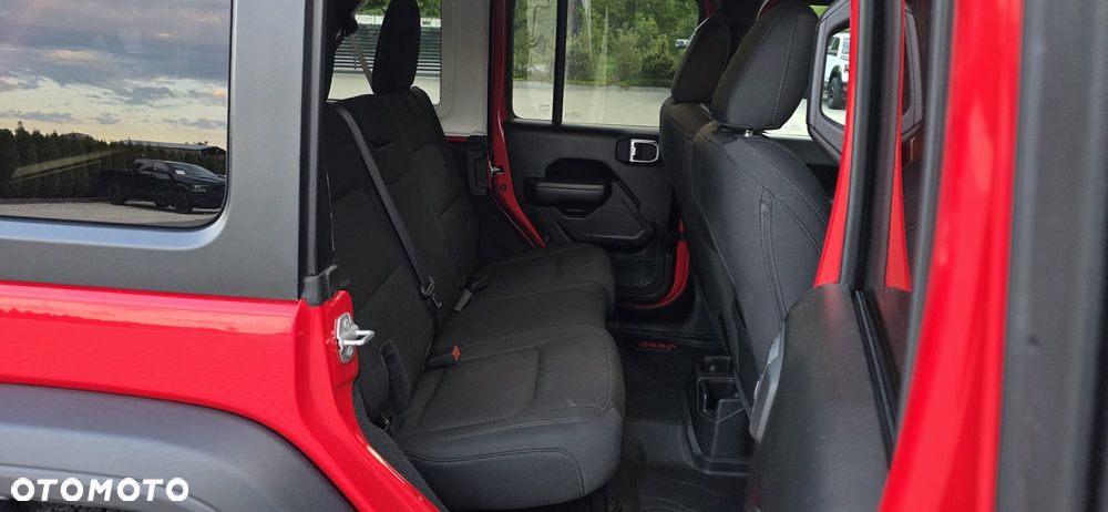 Jeep Wrangler Unlimited GME 2.0 Turbo Sport - 21