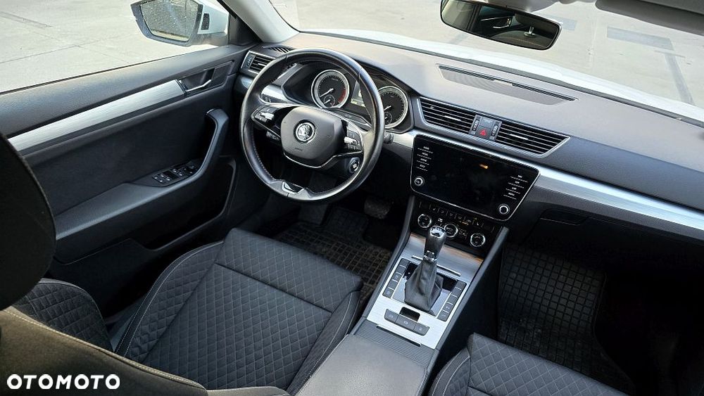 Skoda Superb 2.0 TSI Style DSG - 25