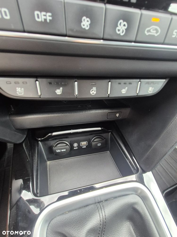 Kia Ceed 1.4 T-GDI L Business Line Plus - 13