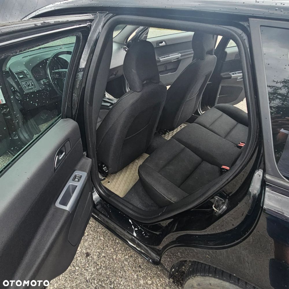 Volvo V50 D3 - 12