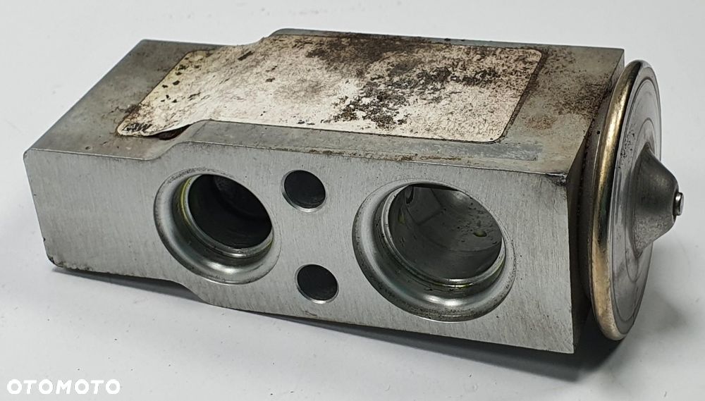 ZAWÓR ROZPRĘŻNY KLIMATYZACJI CITROEN C1 F668674B-C - 2